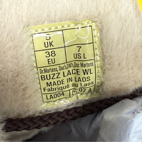 Dr. Martens Buzz Lace Warm Lined Boots - Picture 9 of 9